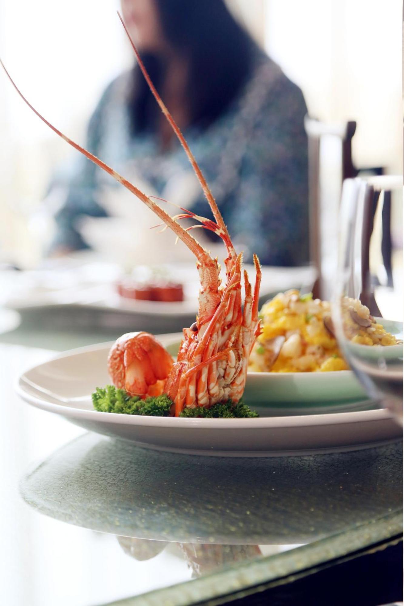 Shangri-La Qinhuangdao Bagian luar foto